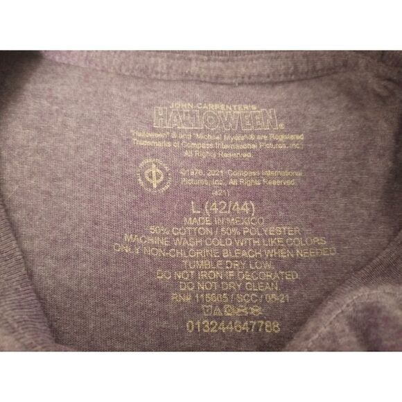 Halloween "Entitled to One Good Scare" 2021 Compass Int. Michael Myers Tee-Large - Picture 4 of 5